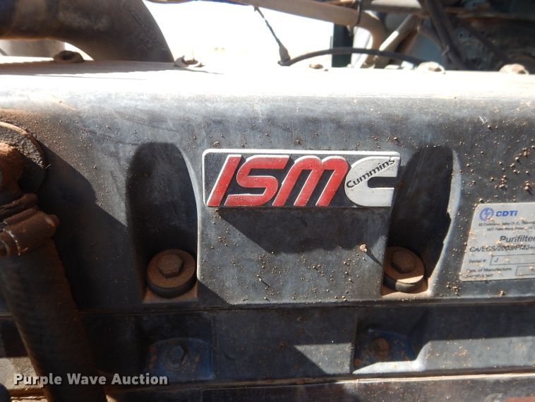 image for item DJ8936 2000 Freightliner FLD  semi truck