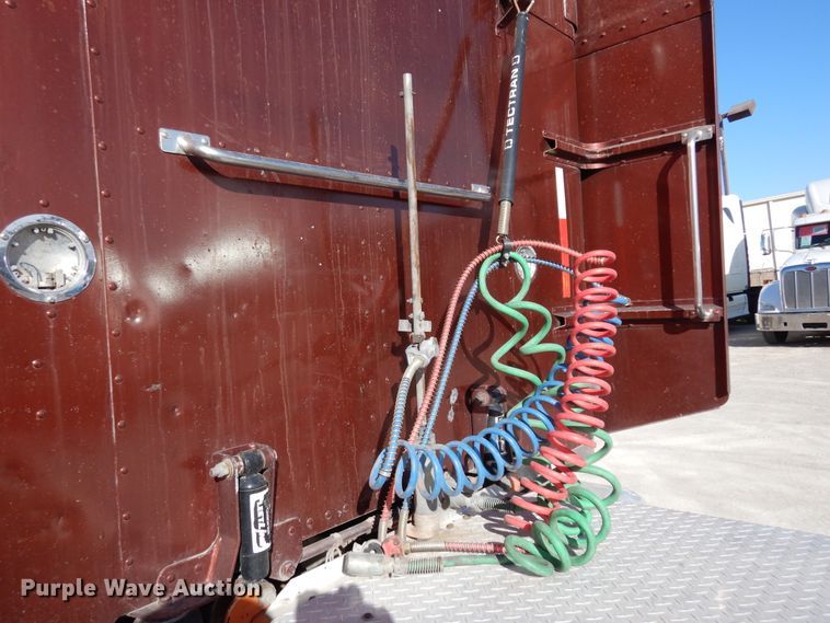 image for item DK0308 1996 Peterbilt 379  semi truck