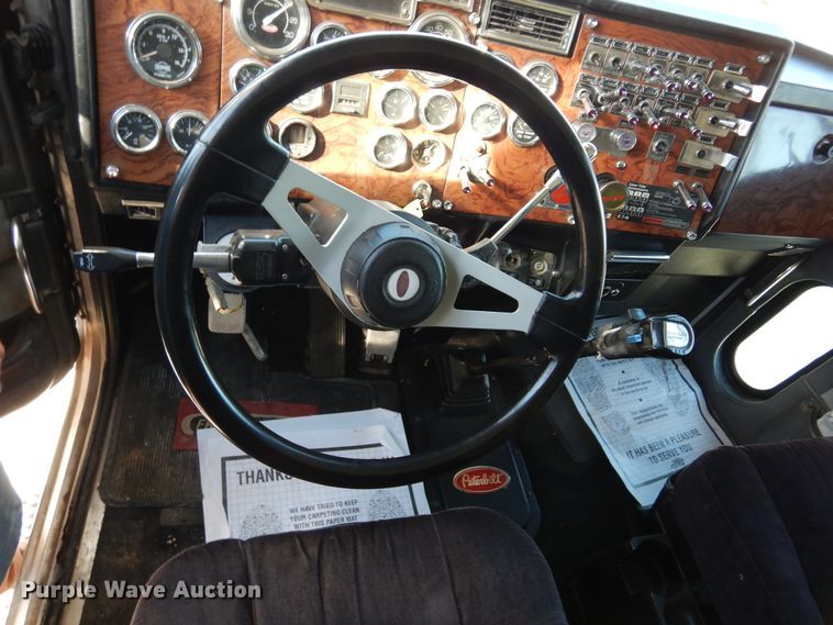 image for item DK0308 1996 Peterbilt 379  semi truck