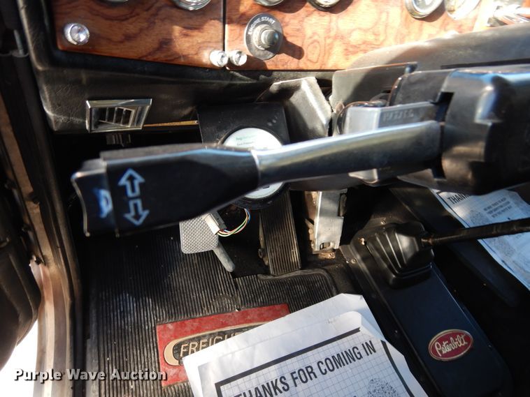image for item DK0308 1996 Peterbilt 379  semi truck