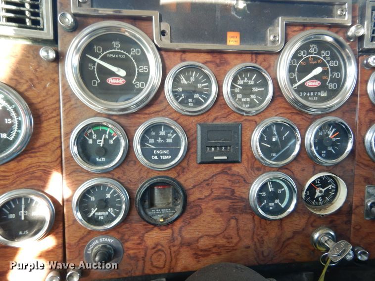 image for item DK0308 1996 Peterbilt 379  semi truck