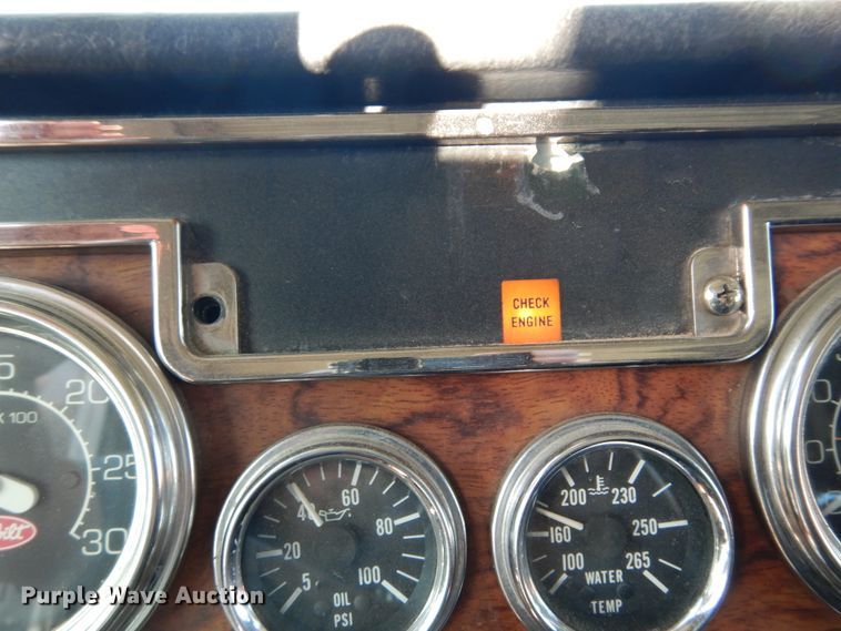 image for item DK0308 1996 Peterbilt 379  semi truck