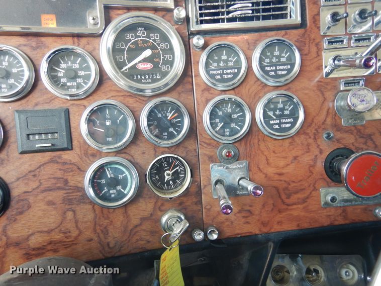 image for item DK0308 1996 Peterbilt 379  semi truck