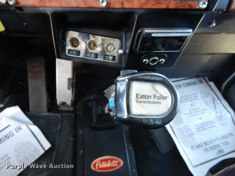 image for item DK0308 1996 Peterbilt 379  semi truck
