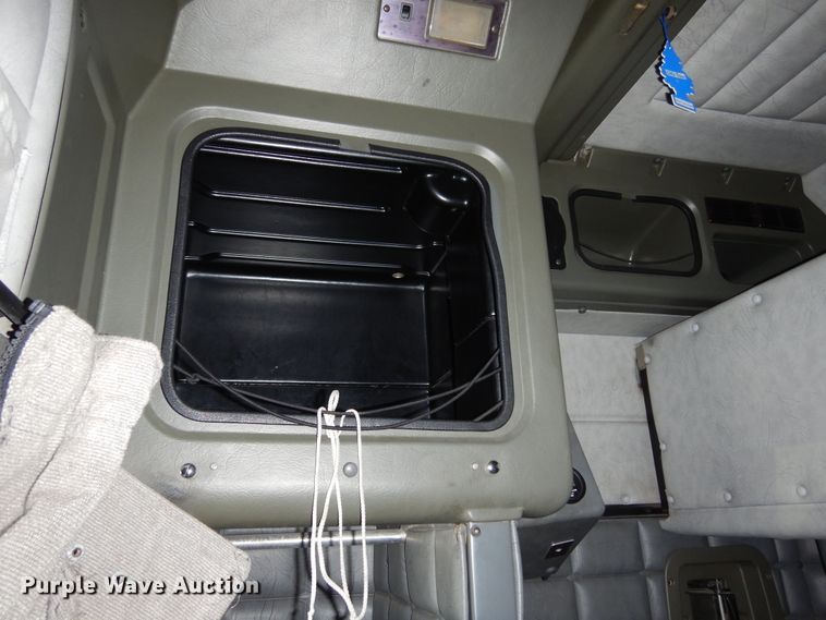 image for item DK0308 1996 Peterbilt 379  semi truck