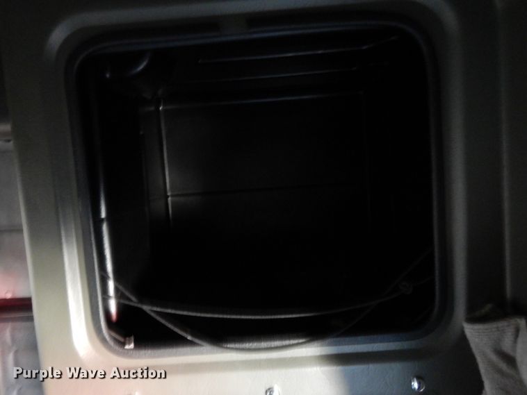 image for item DK0308 1996 Peterbilt 379  semi truck