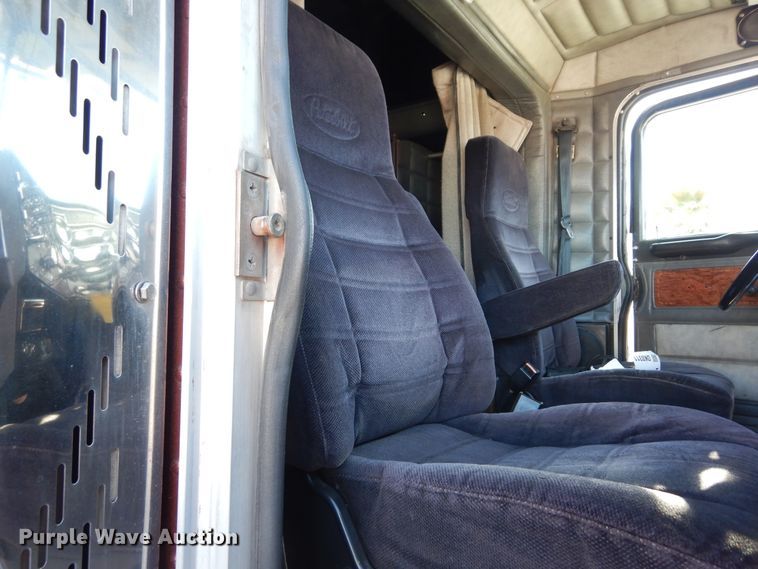 image for item DK0308 1996 Peterbilt 379  semi truck