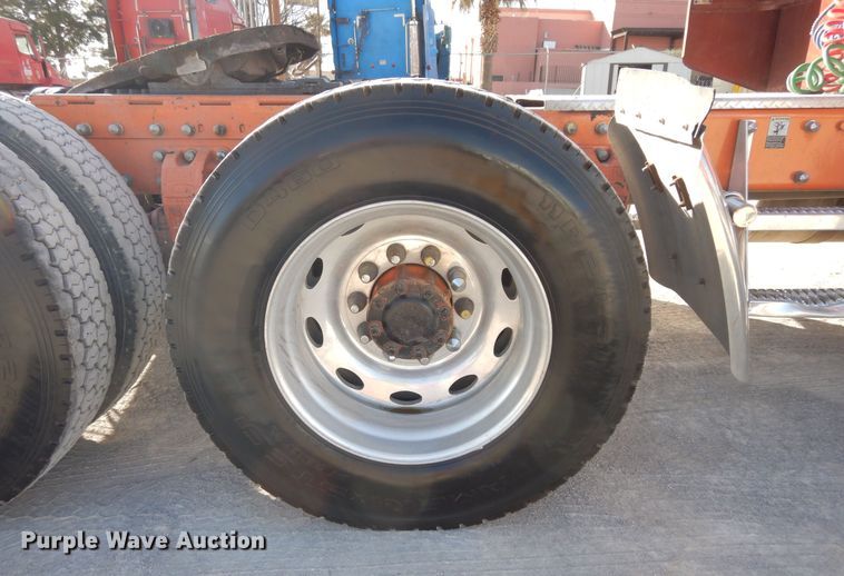 image for item DK0308 1996 Peterbilt 379  semi truck