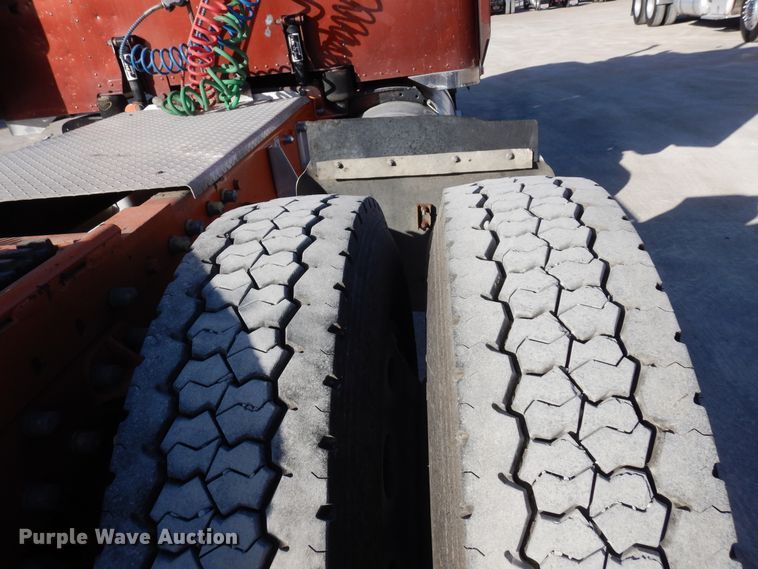 image for item DK0308 1996 Peterbilt 379  semi truck