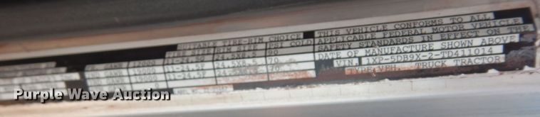 image for item DK0308 1996 Peterbilt 379  semi truck