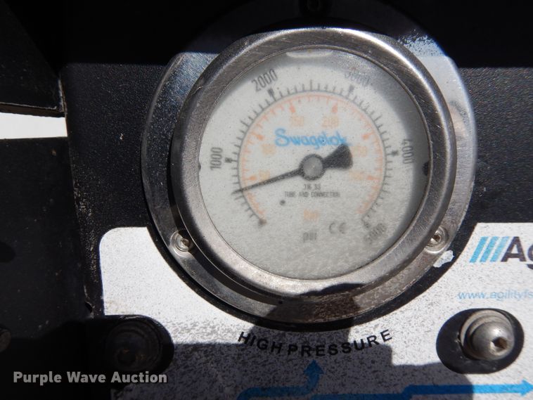 image for item DK0309 2009 Kenworth T660  semi truck