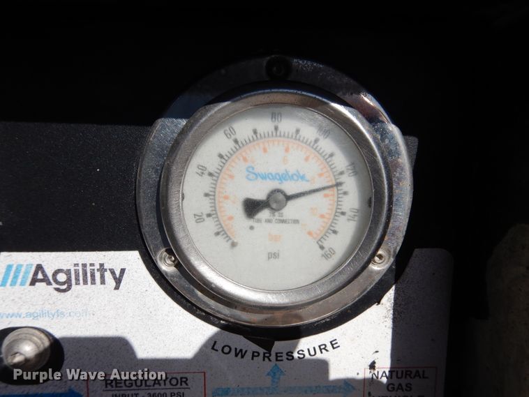 image for item DK0309 2009 Kenworth T660  semi truck