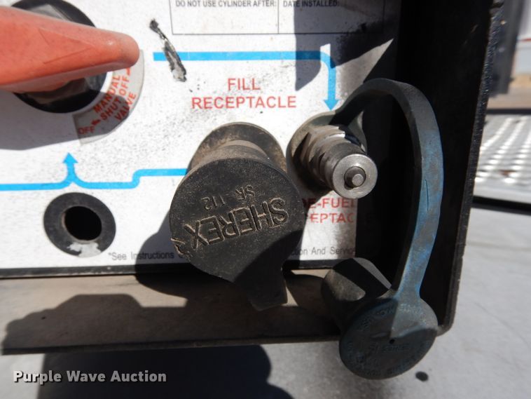 image for item DK0309 2009 Kenworth T660  semi truck