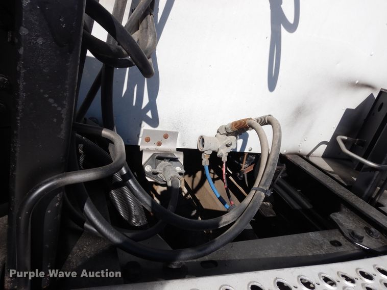 image for item DK0309 2009 Kenworth T660  semi truck