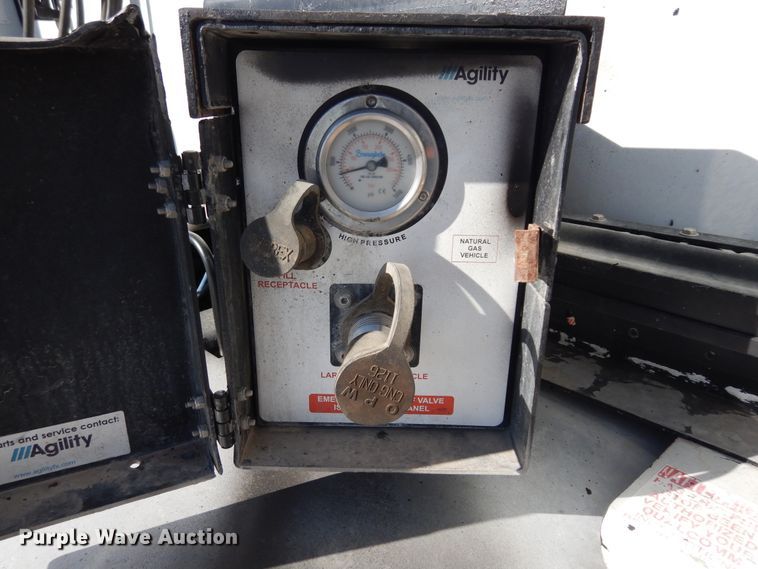 image for item DK0309 2009 Kenworth T660  semi truck