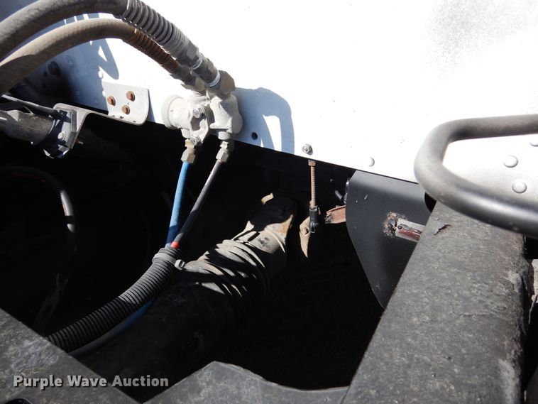 image for item DK0309 2009 Kenworth T660  semi truck