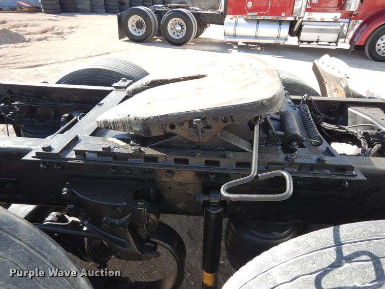 image for item DK0309 2009 Kenworth T660  semi truck