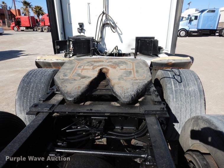 image for item DK0309 2009 Kenworth T660  semi truck