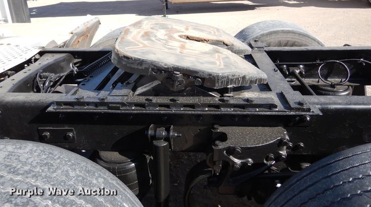 image for item DK0309 2009 Kenworth T660  semi truck