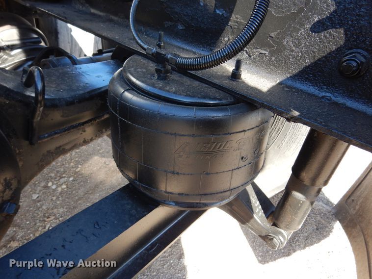 image for item DK0309 2009 Kenworth T660  semi truck