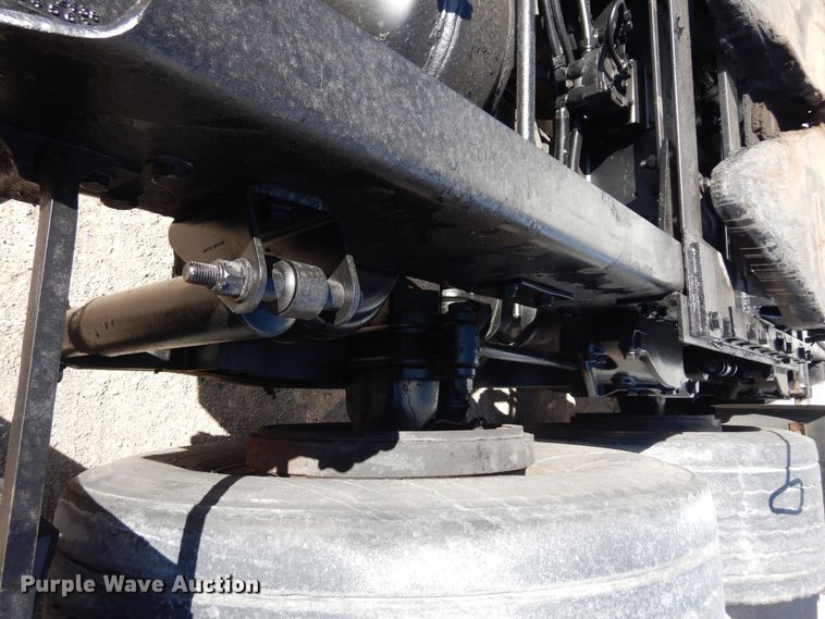 image for item DK0309 2009 Kenworth T660  semi truck