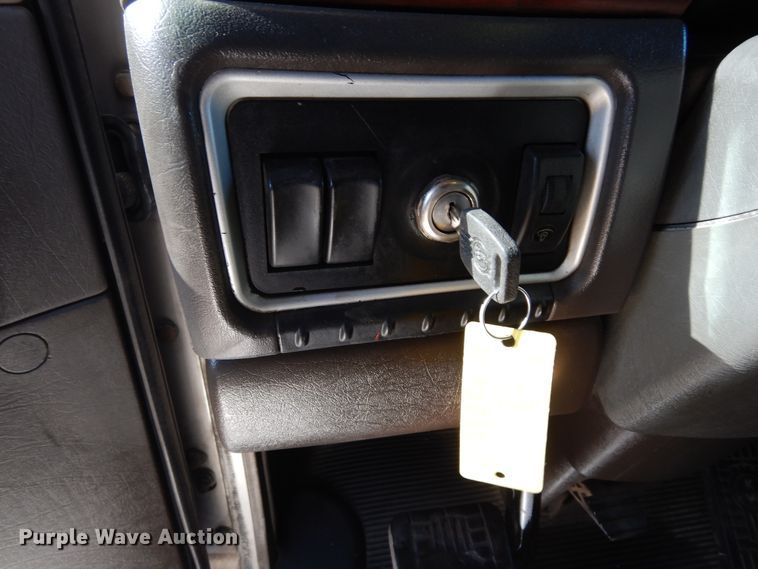 image for item DK0309 2009 Kenworth T660  semi truck