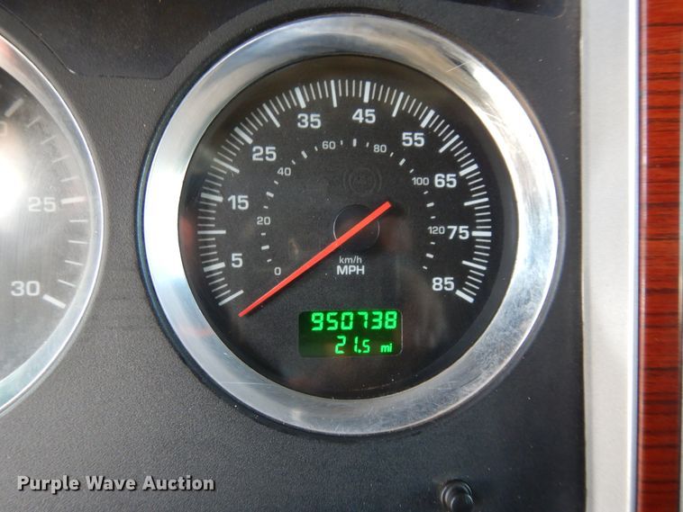 image for item DK0309 2009 Kenworth T660  semi truck