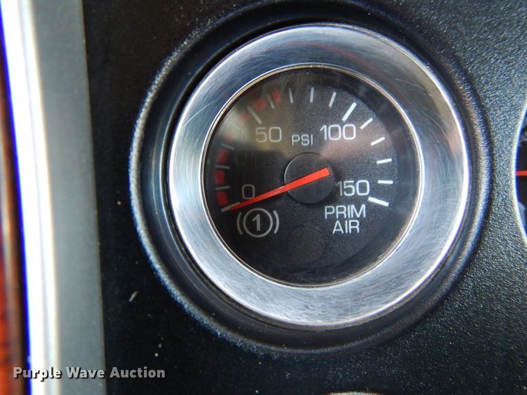 image for item DK0309 2009 Kenworth T660  semi truck