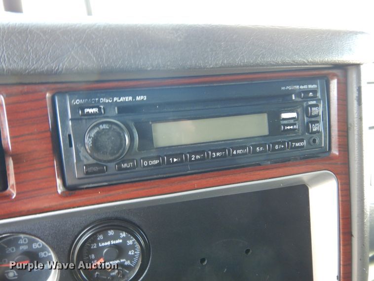 image for item DK0309 2009 Kenworth T660  semi truck