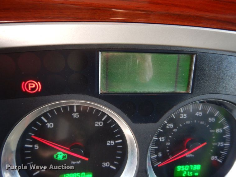 image for item DK0309 2009 Kenworth T660  semi truck