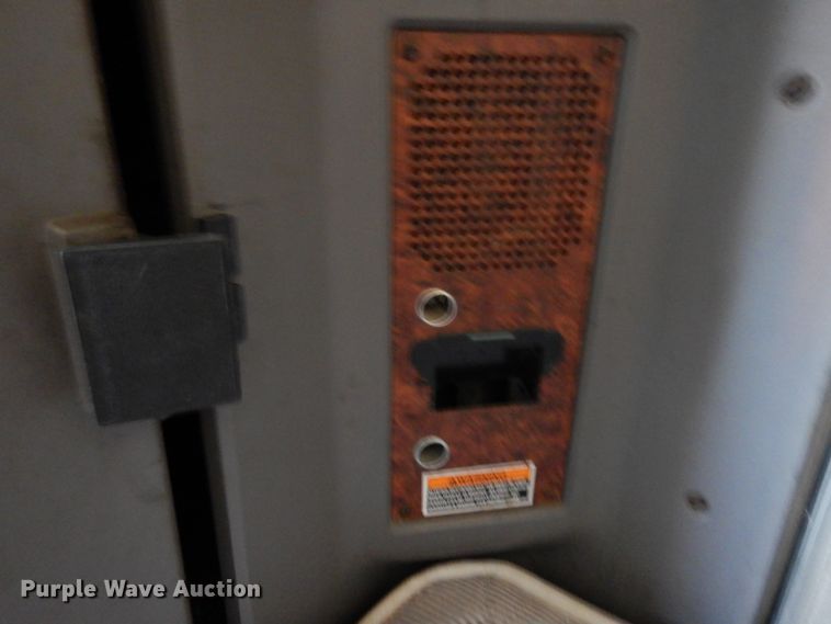 image for item DK0309 2009 Kenworth T660  semi truck