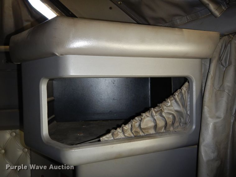 image for item DK0309 2009 Kenworth T660  semi truck