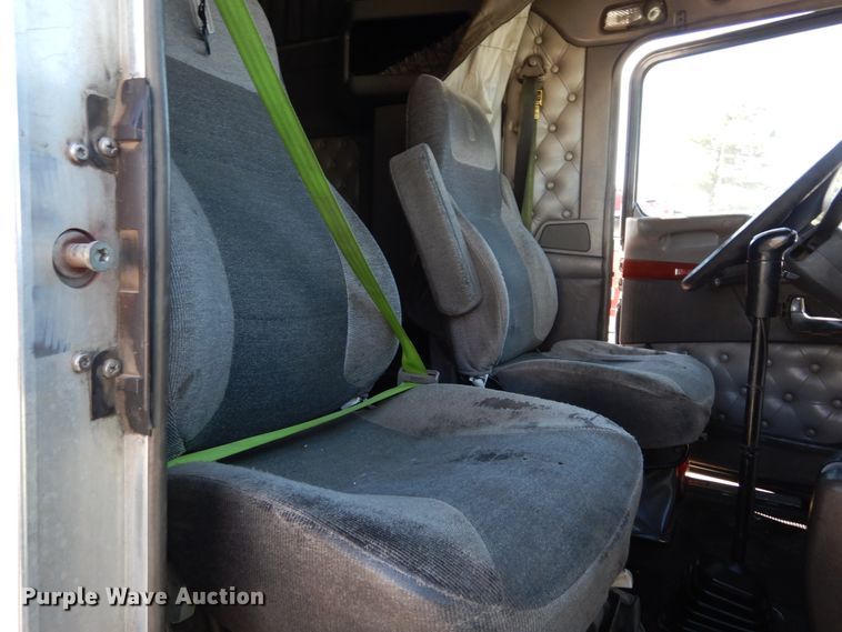 image for item DK0309 2009 Kenworth T660  semi truck