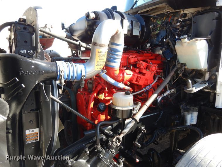 image for item DK0309 2009 Kenworth T660  semi truck