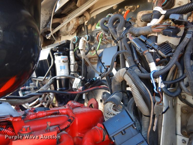 image for item DK0309 2009 Kenworth T660  semi truck