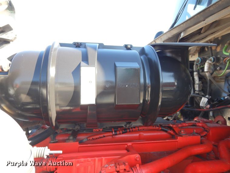 image for item DK0309 2009 Kenworth T660  semi truck