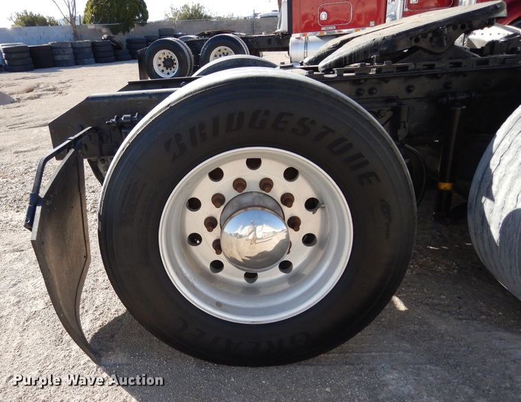 image for item DK0309 2009 Kenworth T660  semi truck