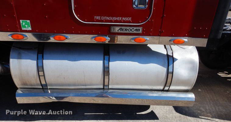 image for item DK0310 2002 Kenworth W900  semi truck