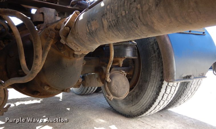 image for item DK0310 2002 Kenworth W900  semi truck