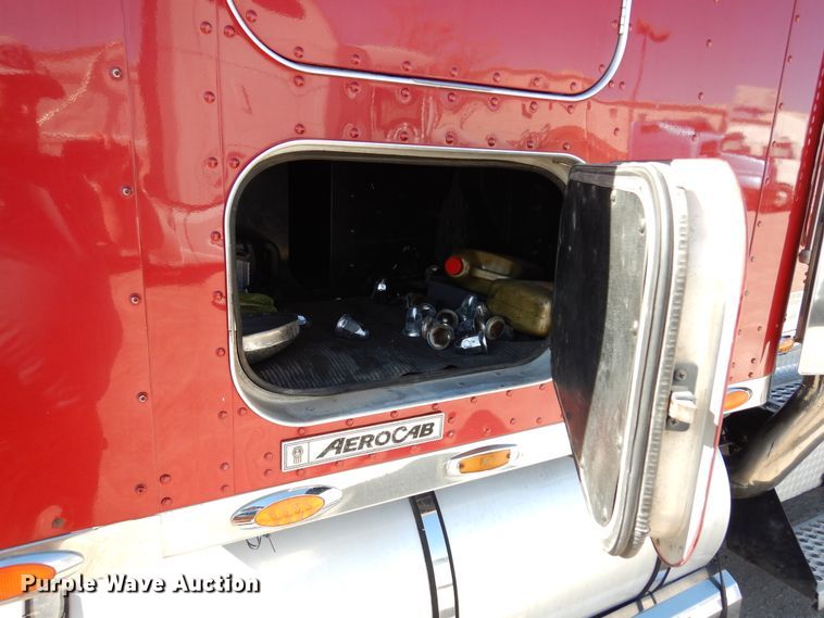 image for item DK0310 2002 Kenworth W900  semi truck