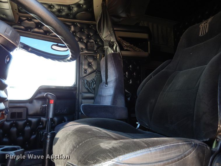 image for item DK0310 2002 Kenworth W900  semi truck