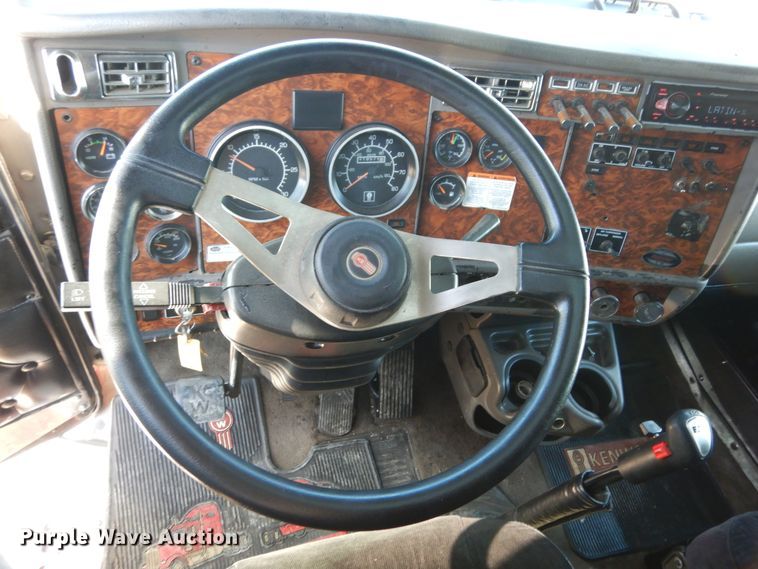 image for item DK0310 2002 Kenworth W900  semi truck