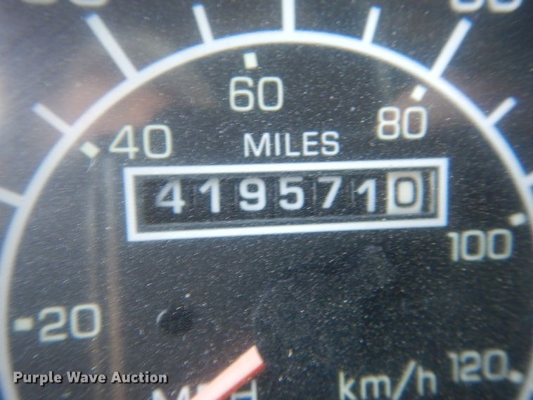 image for item DK0310 2002 Kenworth W900  semi truck