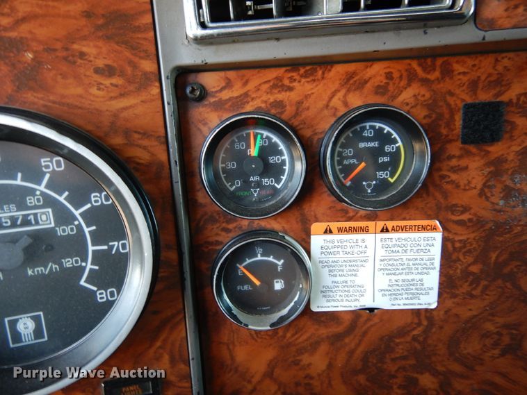 image for item DK0310 2002 Kenworth W900  semi truck