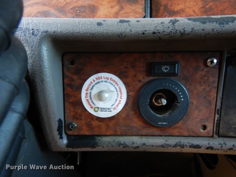 image for item DK0310 2002 Kenworth W900  semi truck