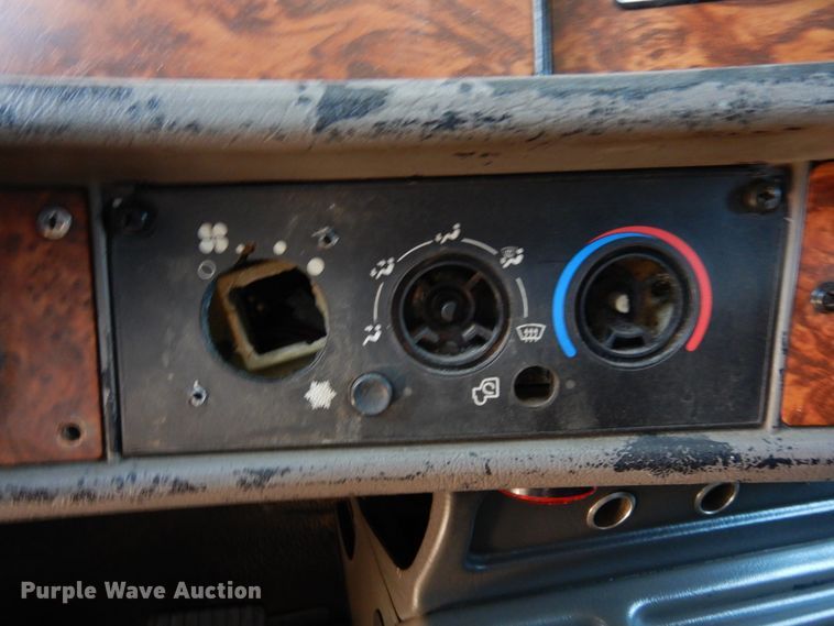 image for item DK0310 2002 Kenworth W900  semi truck