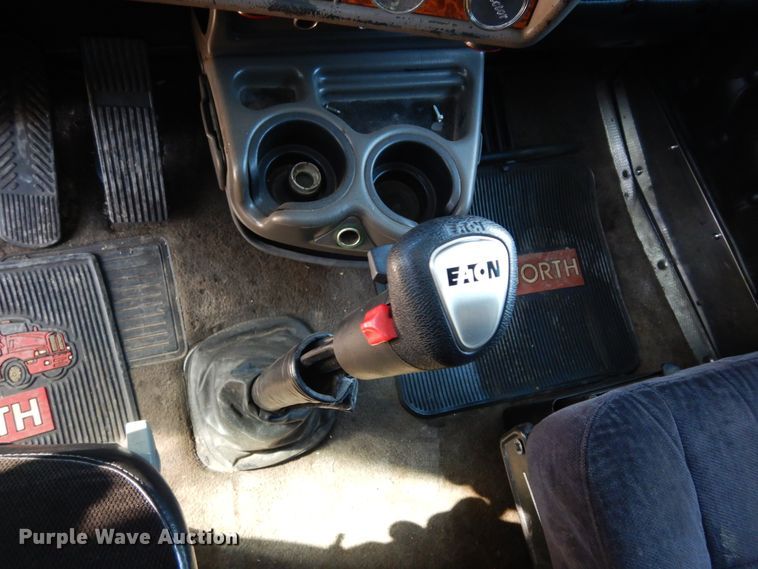 image for item DK0310 2002 Kenworth W900  semi truck