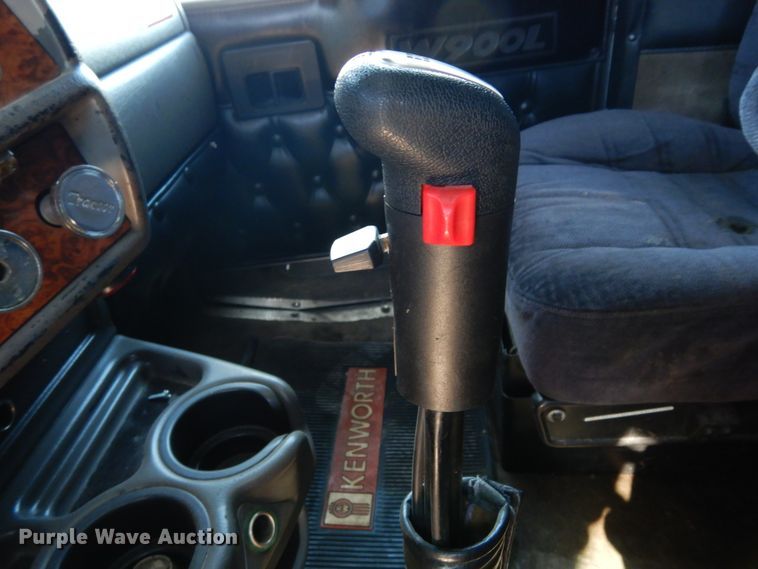 image for item DK0310 2002 Kenworth W900  semi truck