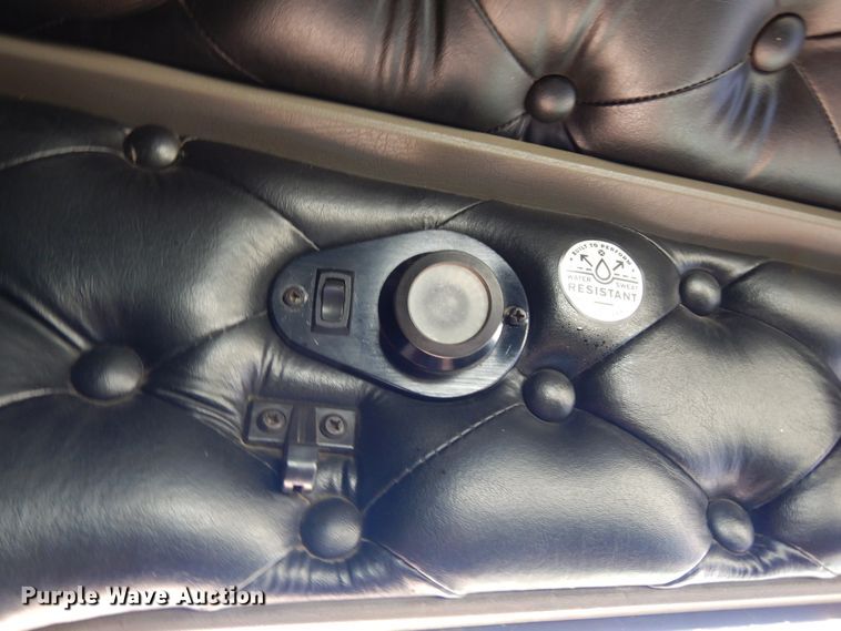 image for item DK0310 2002 Kenworth W900  semi truck