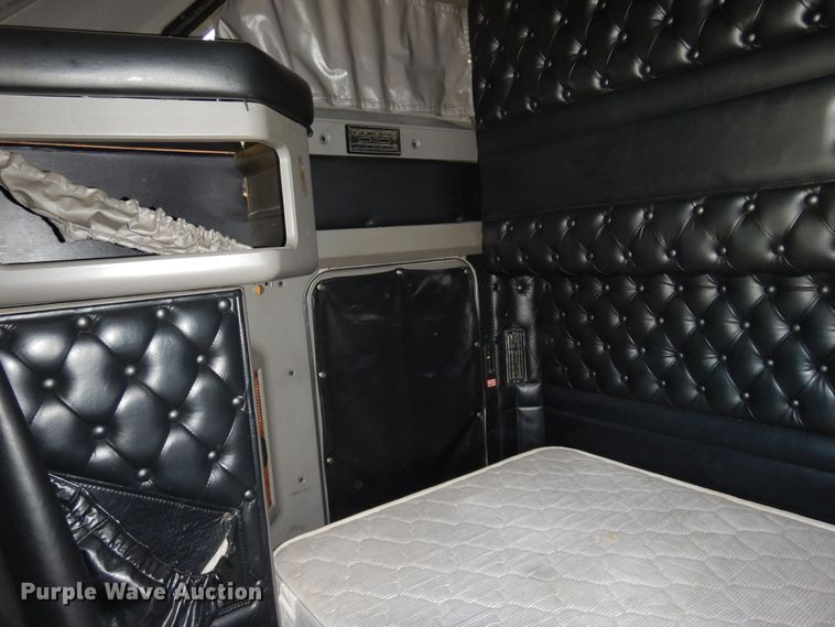 image for item DK0310 2002 Kenworth W900  semi truck